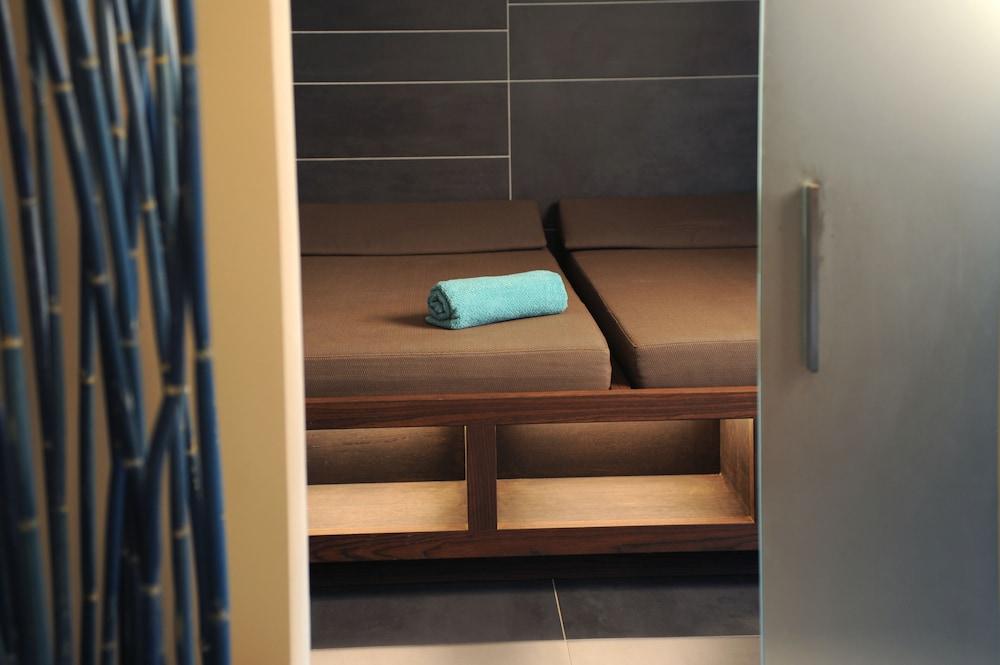 Novotel Am Messezentrum Отель 4*